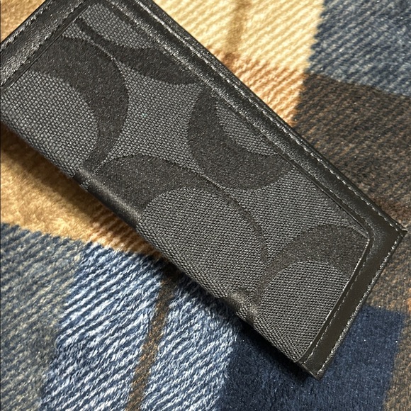 Coach Black Signature Card Holder - Picture 3 of 8